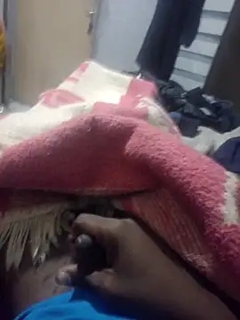 Snapshot of Mosha203 chatting on April 11, 1:10 am Mosha203 online show from April 11, 1:10 am