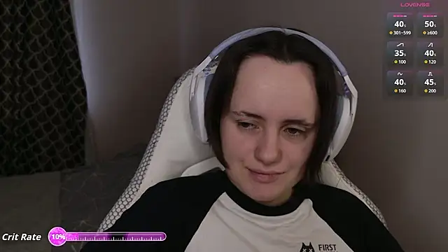 Luna Loveee online show from March 6, 4:09 am