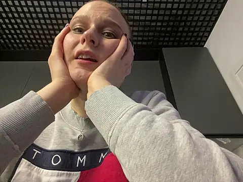 Snapshot of NatalyRose_ chatting on March 16, 3:58 am NatalyRose  online show from March 16, 3:58 am
