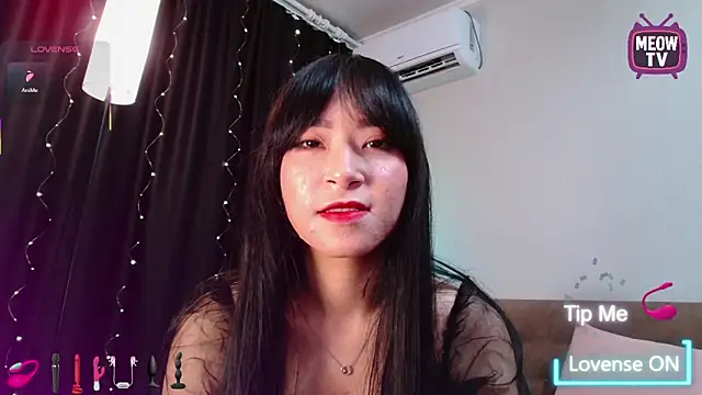 Snapshot of miyakimi0101 chatting on September 12, 12:33 am miyakimi0101 online show from September 12, 12:33 am