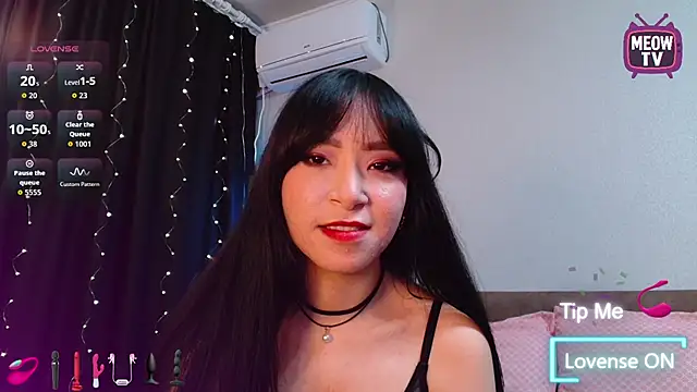 Snapshot of miyakimi0101 chatting on October 9, 11:58 pm miyakimi0101 online show from October 9, 11:58 pm