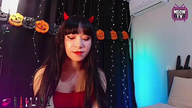 Snapshot of miyakimi0101 chatting on October 23, 12:10 am miyakimi0101 online show from October 23, 12:10 am