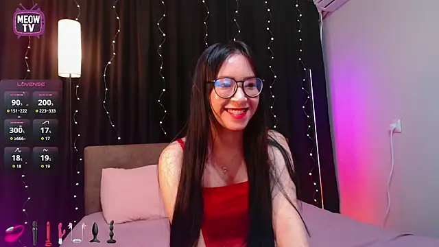 miyakimi0101 online show from February 14, 1:35 am