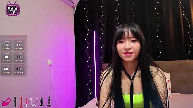 miyakimi0101 online show from April 28, 1:04 am