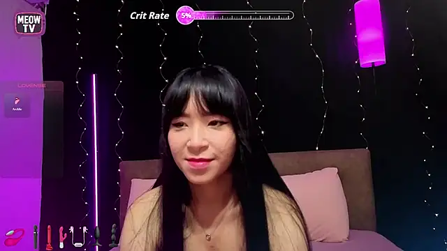 miyakimi0101 online show from May 1, 11:53 pm