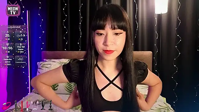miyakimi0101 online show from June 11, 11:47 pm