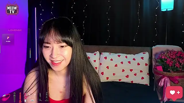 miyakimi0101 online show from July 23, 1:52 am