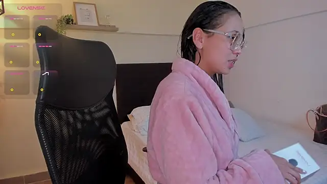 Snapshot of Lucia_Brown_ chatting on July 31, 11:26 pm Lucia Brown online show from July 31, 11:26 pm