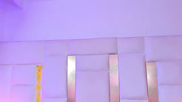 SteffyMontes online show from March 16, 6:12 pm