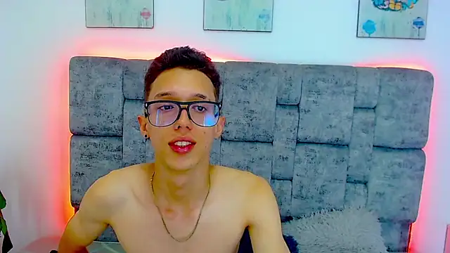 skinny bigcock02 online show from February 22, 11:13 pm