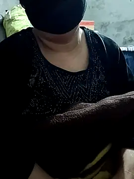 Snapshot of sharnjit299 chatting on December 3, 5:00 pm sharnjit299 online show from December 3, 5:00 pm