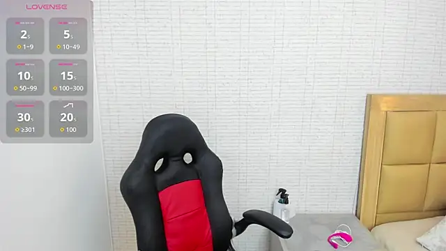 Snapshot of MEGANZARICK chatting on September 19, 12:39 pm MEGANZARICK online show from September 19, 12:39 pm