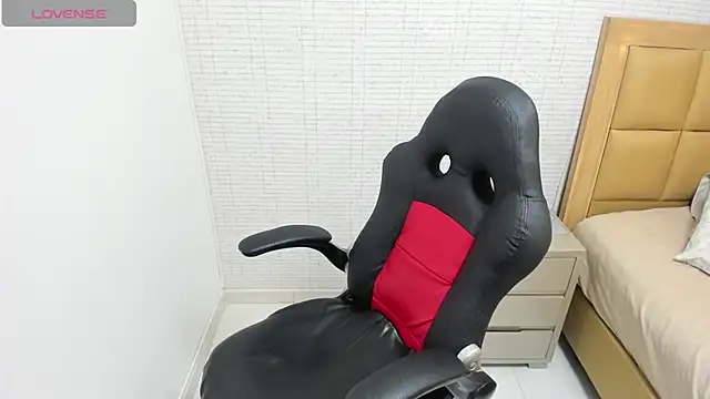 Snapshot of MEGANZARICK chatting on September 22, 12:29 pm MEGANZARICK online show from September 22, 12:29 pm