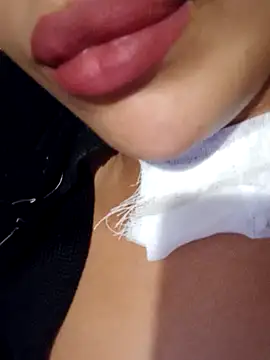 Snapshot of Sexlove1xo chatting on November 2, 7:38 pm Sexlove1xo online show from November 2, 7:38 pm