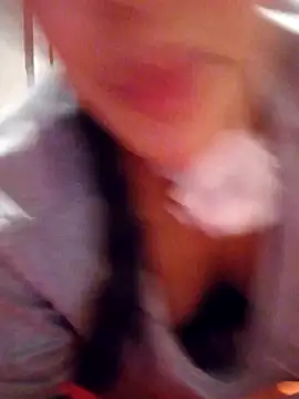 Snapshot of Sexlove1xo chatting on November 4, 11:59 pm Sexlove1xo online show from November 4, 11:59 pm