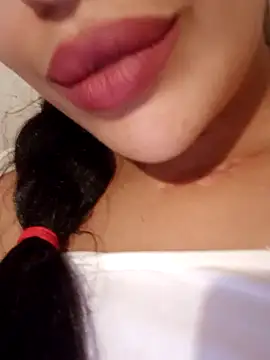 Snapshot of Sexlove1xo chatting on November 8, 6:40 pm Sexlove1xo online show from November 8, 6:40 pm