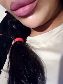 Snapshot of Sexlove1xo chatting on November 18, 4:33 pm Sexlove1xo online show from November 18, 4:33 pm