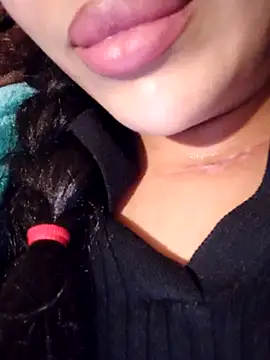 Snapshot of Sexlove1xo chatting on November 25, 10:04 am Sexlove1xo online show from November 25, 10:04 am