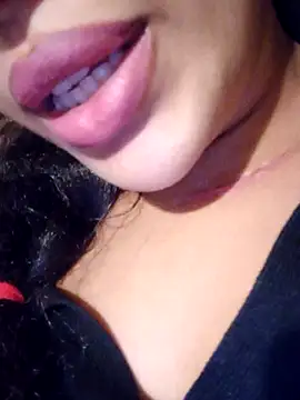 Snapshot of Sexlove1xo chatting on November 27, 2:52 pm Sexlove1xo online show from November 27, 2:52 pm