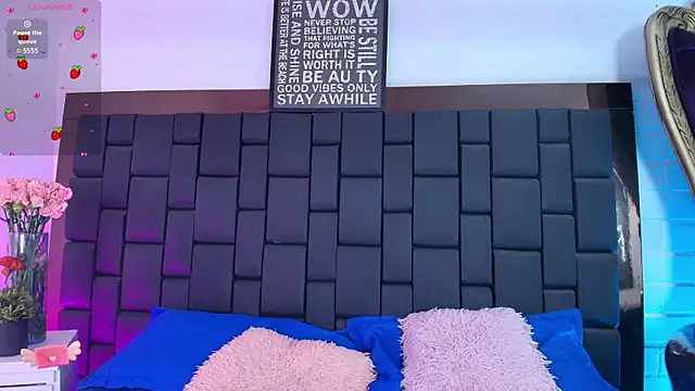 Snapshot of Lexi_Howard_ chatting on November 26, 4:57 am Lexi Howard online show from November 26, 4:57 am