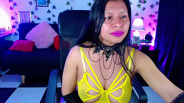 AbbyPrincessAGT online show from July 11, 9:49 pm