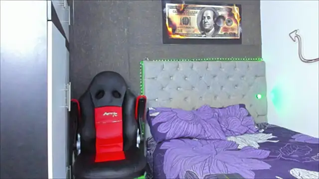 Snapshot of luigi_hot_ chatting on May 12, 4:26 pm luigi hot online show from May 12, 4:26 pm