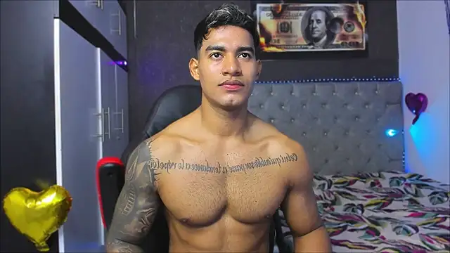 luigi hot  online show from July 31, 2:49 pm