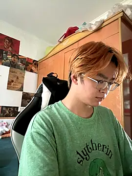 Snapshot of Anson0722 chatting on October 2, 9:27 am Anson0722 online show from October 2, 9:27 am