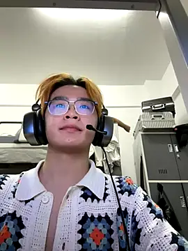 Snapshot of Anson0722 chatting on October 13, 12:49 pm Anson0722 online show from October 13, 12:49 pm