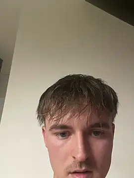 Snapshot of leobarth chatting on February 26, 10:47 am leobarth online show from February 26, 10:47 am