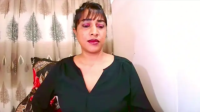 Indian Erotic69 online show from June 27, 5:56 am