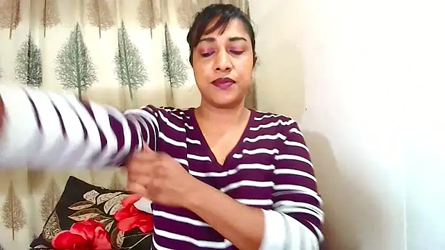 Indian Erotic69 online show from July 31, 5:07 am