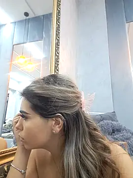 Bella Posh online show from October 22, 4:46 am