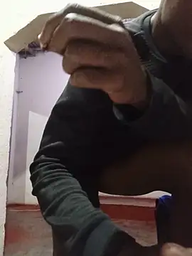 Snapshot of lilpip chatting on May 18, 5:52 pm lilpip online show from May 18, 5:52 pm