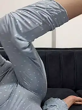 BUSE8821 online show from July 31, 10:42 pm