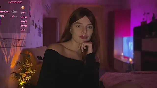 CherryRed Girl online show from October 23, 7:45 pm