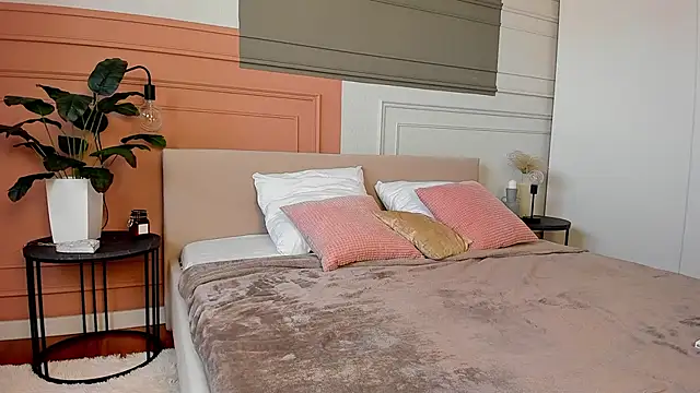  BunnyDollStella  online show from February 26, 7:31 am