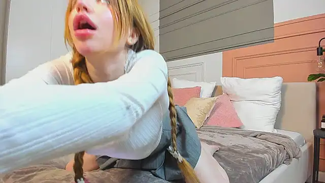  BunnyDollStella  online show from March 4, 1:12 am