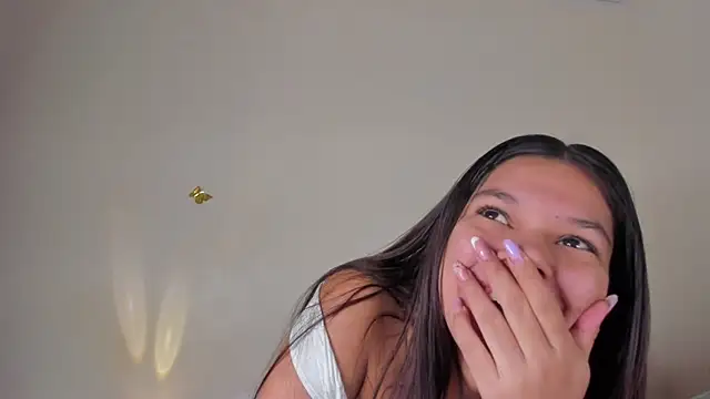 Snapshot of violett_24_ chatting on November 30, 12:03 am violett 24 online show from November 30, 12:03 am