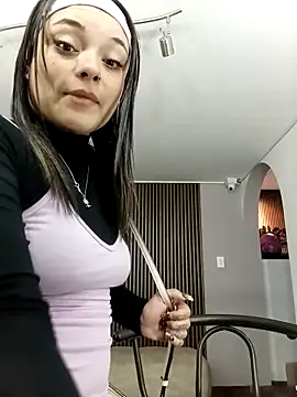 ChloeAllennn online show from April 23, 11:31 am