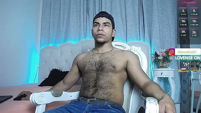 Snapshot of Javier_Hot27 chatting on March 5, 11:28 am Javier Hot27 online show from March 5, 11:28 am