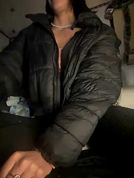 MichelleDiaz Pink online show from December 2, 6:19 am