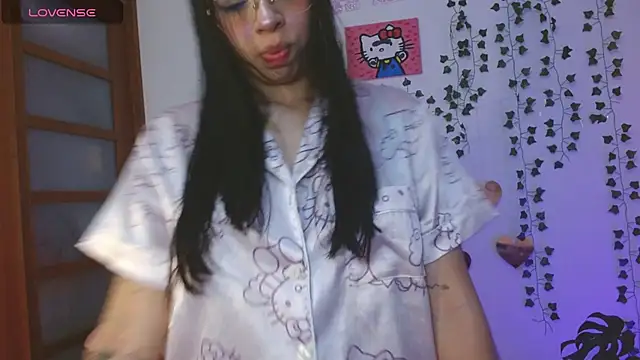 hellokitty  valery online show from August 2, 12:09 am