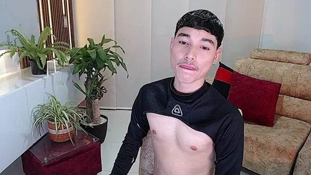 Snapshot of cod_dolll chatting on September 16, 12:44 am cod dolll online show from September 16, 12:44 am