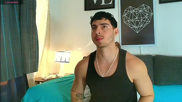 Snapshot of thomyafar chatting on November 18, 4:22 pm thomyafar online show from November 18, 4:22 pm