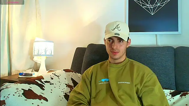 Snapshot of thomyafar chatting on December 14, 9:25 am thomyafar online show from December 14, 9:25 am