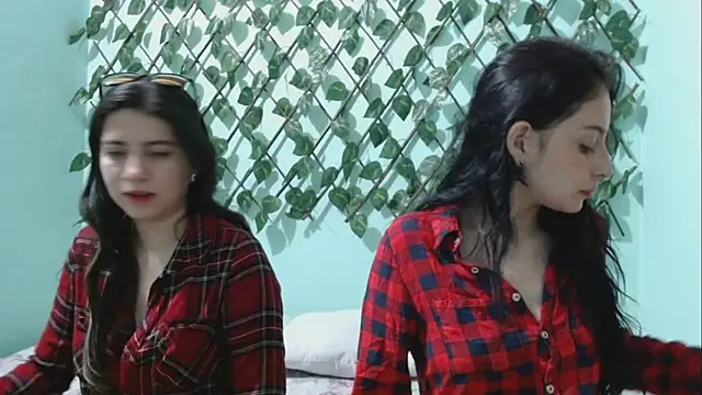 Snapshot of zukim2830 chatting on March 11, 1:05 am zukim2830 online show from March 11, 1:05 am