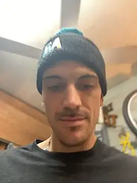 Snapshot of Polaroid_White chatting on October 30, 9:44 am Polaroid White online show from October 30, 9:44 am