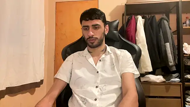 Snapshot of iendriw chatting on October 8, 3:37 am iendriw online show from October 8, 3:37 am