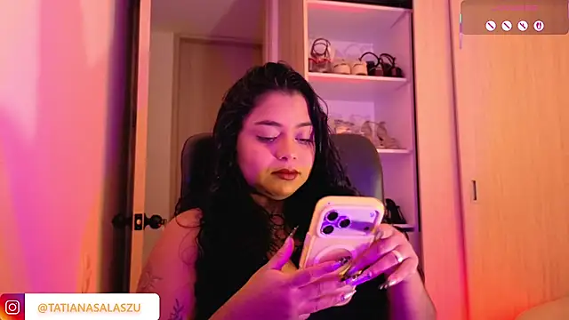 Snapshot of tatiana_10 chatting on July 5, 7:48 am tatiana 10 online show from July 5, 7:48 am